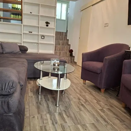 'mala Villa' Apartment *